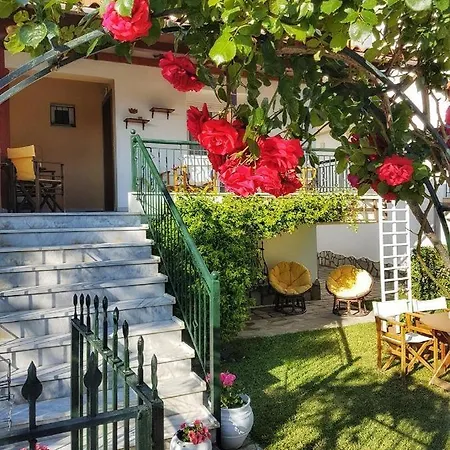 Perfect Hospitality - Elenas House, Nikiti (Sithonia)
