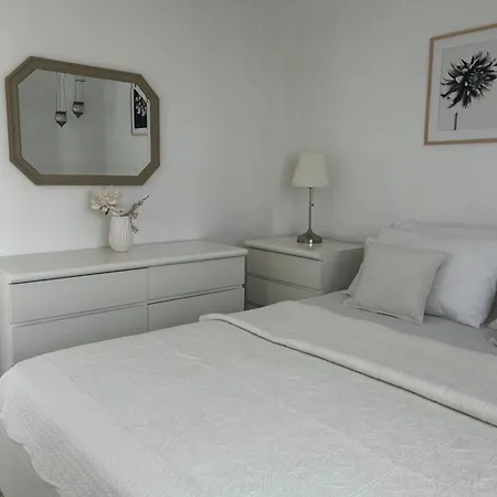 Perfect Hospitality - Elenas House, *