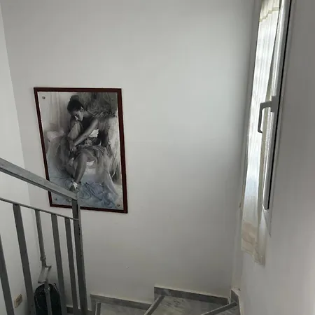 Perfect Hospitality - Elenas House, Дом отдыха
