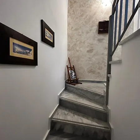 Perfect Hospitality - Elenas House, Дом отдыха