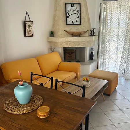 Perfect Hospitality - Elenas House, Никити